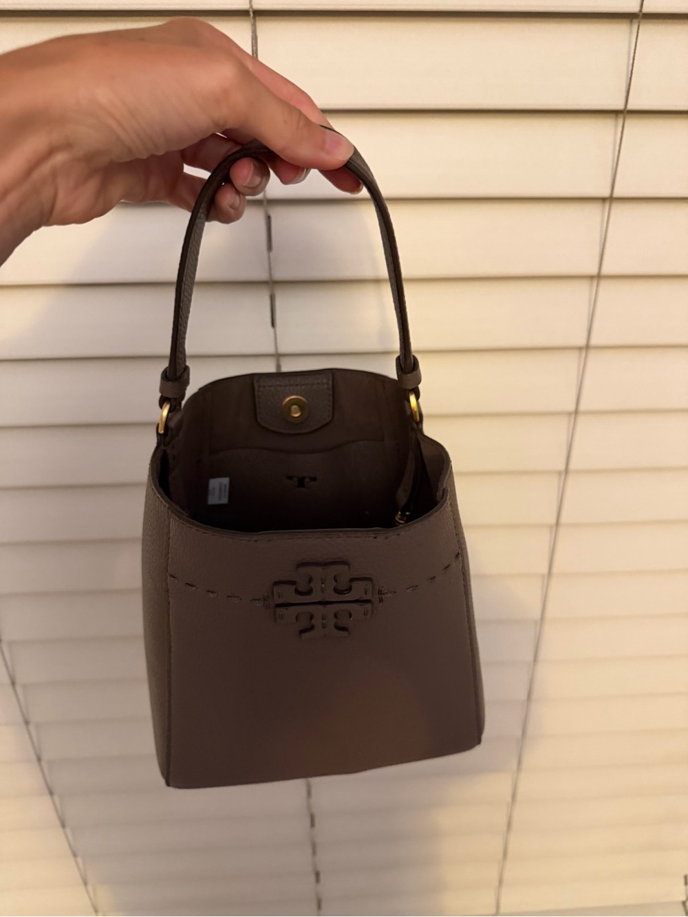Tory Burch Taupe Pebbled Small Mini Top-Handle Bucket Bag Silver Maple - Picture 2 of 6